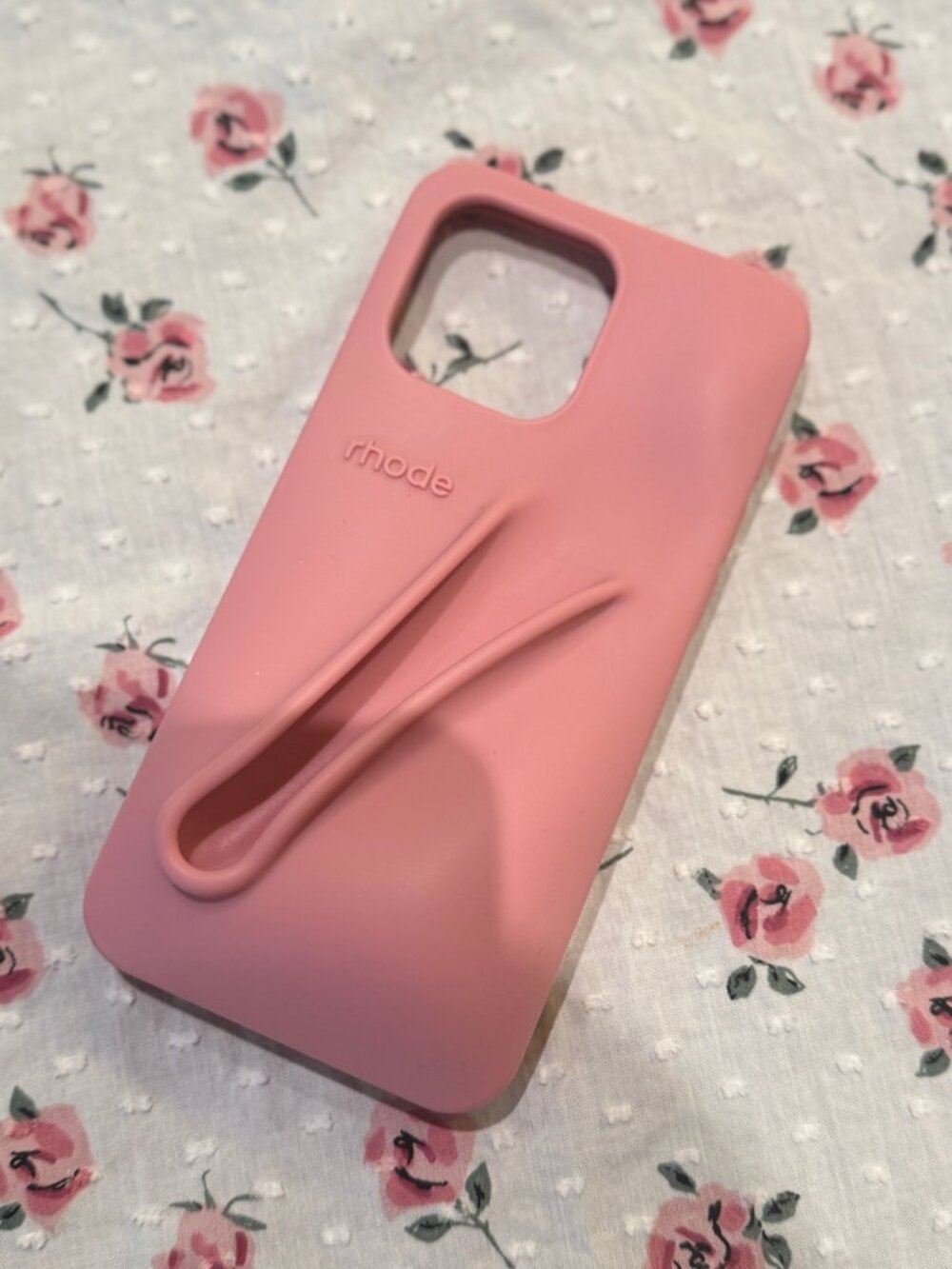 Rhode Lip Case iPhone 15 Pro Max — Shortcake (Discontinued)